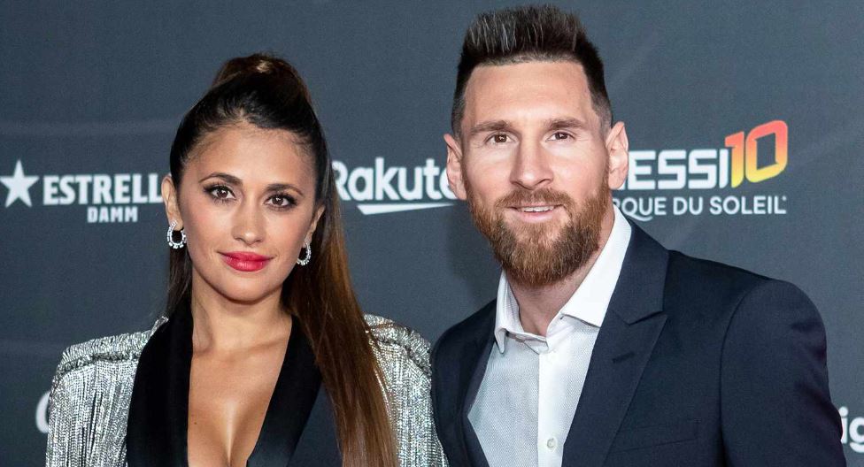 Antonela Roccuzzo and her husband, Messi. 
