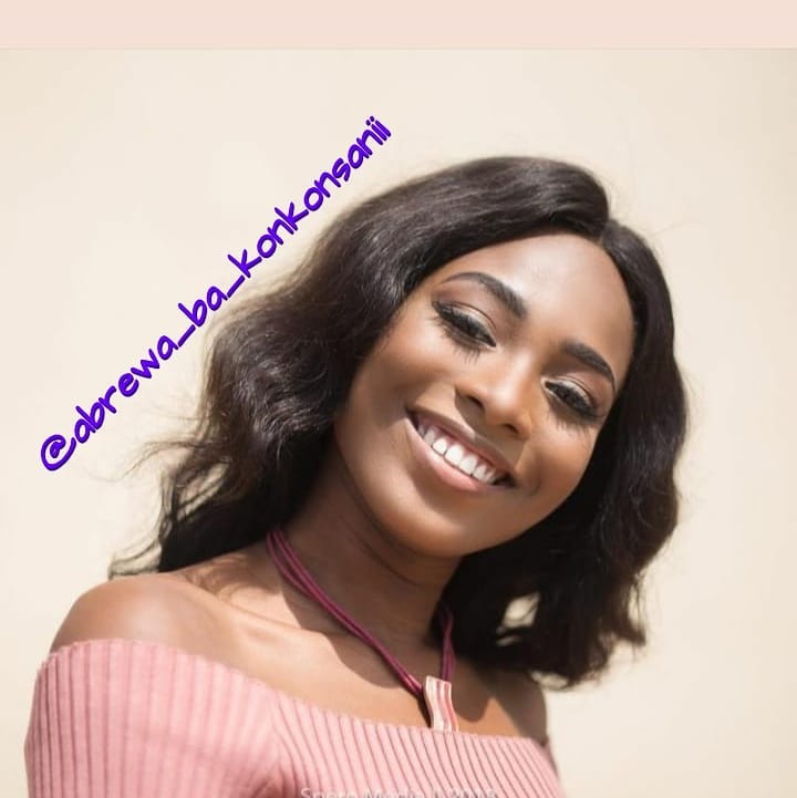 Beautiful picture of Tracy Osei Gyamfuah Ameyaw, the wife to Kennedy Osei, the first son of Dr. Osei Kwame Despite surface online following claims that she was pregnant and has given birth to twin daughters.