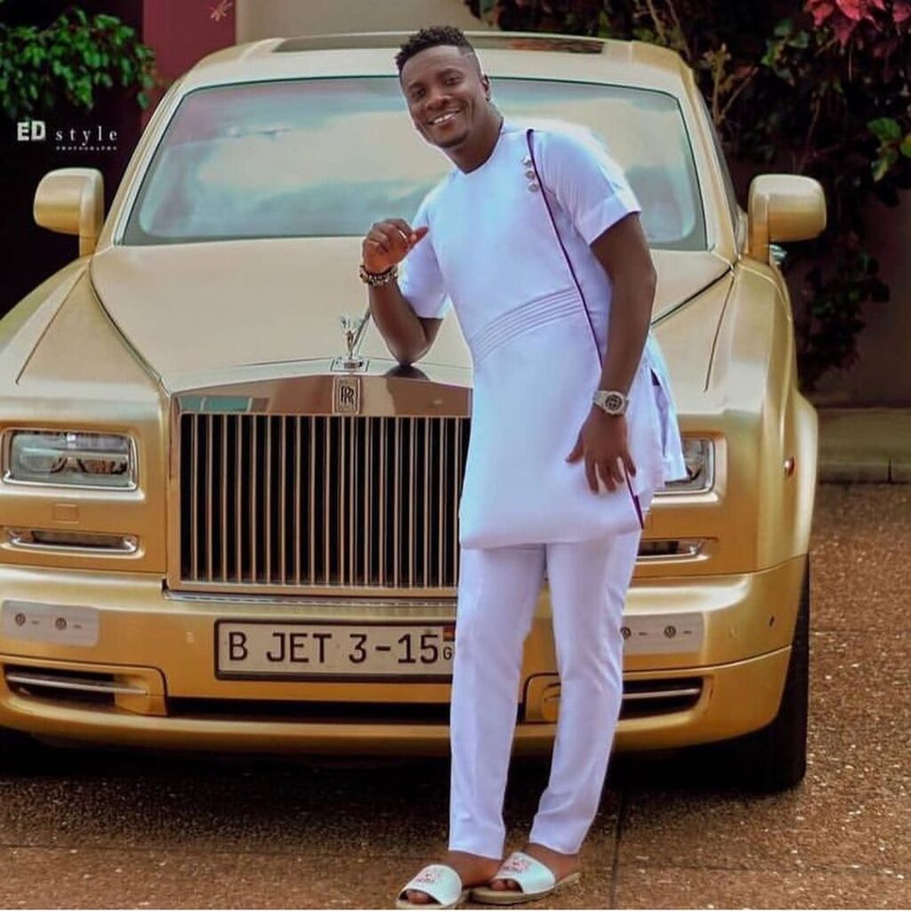Asamoah Gyan turns 35 years today, Sunday, 22 November, he flaunts his 2015 customized Rolls Royce car on his birthday.