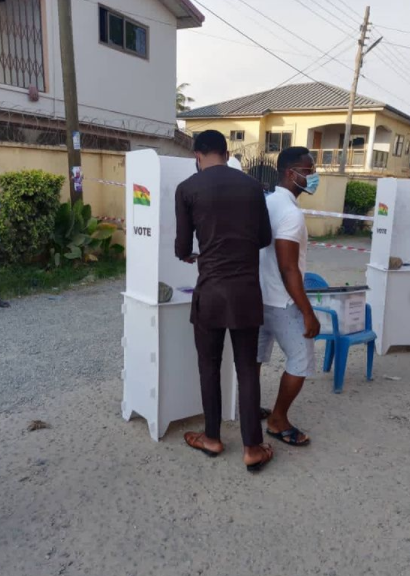 Pictures from when Rev Obofour arrived at his polling station to cast his vote during the 2020 December 7th elections have surfaced online.