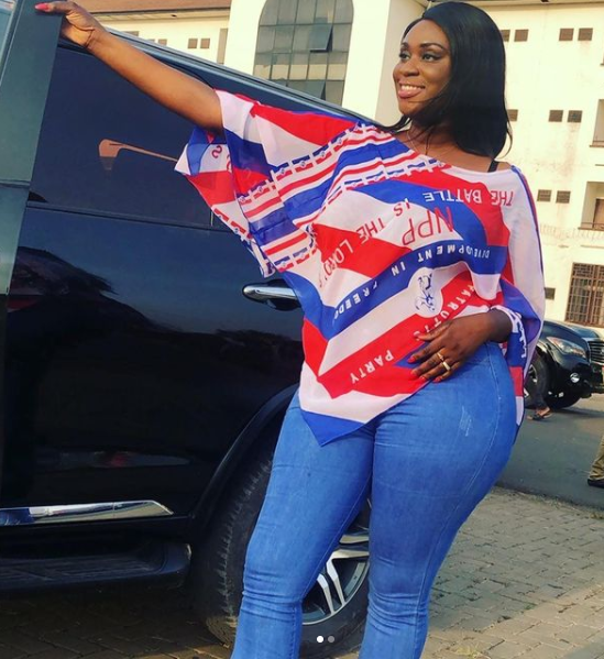 Ghanaian actress, Bibi Bright, who happens to be one of the firm NPP celebrity supporters has alleged that two NDC thugs have destroyed her car.