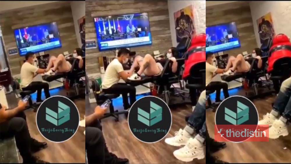 Video Of A Lady Drawing A Tattoo Close To Her "Tw3" Ends Up Squirting On The Tattooer's Face Multiple Times Goes Video