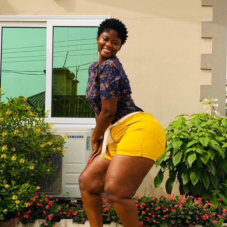 Ghanaian model Sheena Gakpe overtakes Hajia Bintu in the battle of big a$$ on social media (photos) 5
