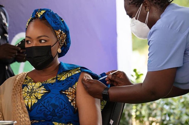 Vice President Bawumia With Wife Samira Bawumia Take The Covid-19 Vaccine At The Police Hospital | Photos
