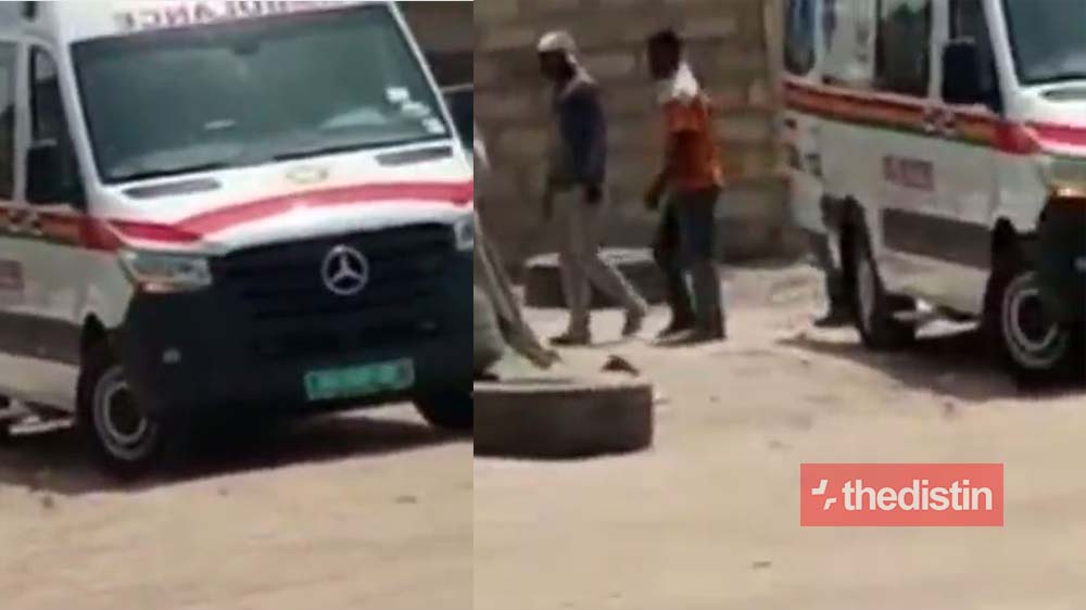 Video Of A National Ambulance Carrying Cement And Blocks In Gomoa Goes Viral, Ghanaians React