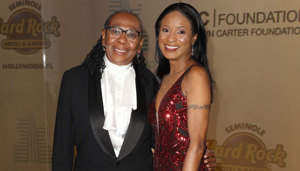 Gloria Carter tied the knot with her longtime girlfriend, Roxanne Wilshire