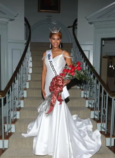 Brianna Burrell has been crowned Miss Alabama 2023.
