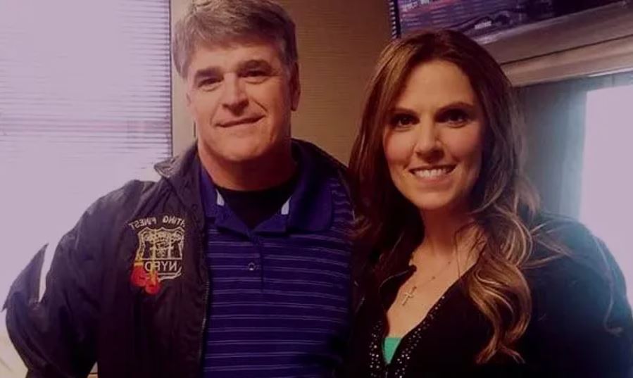 Sean Hannity with his ex-wife, Jill Rhodes. They were married for over 26 years. 
