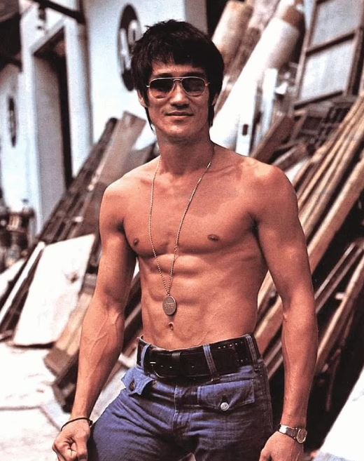 Bruce Lee dated Sharon Farrell while she was also in a relationship with actor Steve McQueen. Image Source: Getty.