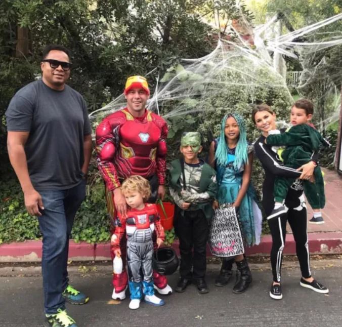 Scooter Braun with his wife, bodyguard and kids on Halloween. Image Source: Instagram