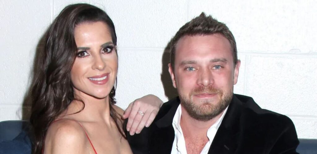 Billy Miller and his co-star Kelly Monaco were reportedly in a relationship but was later debunked. Image Source: Getty
