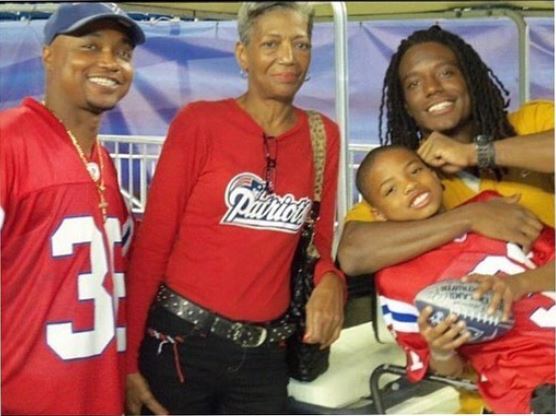 Ex-football player Sergio Brown with his late mom, brother, and nephew. Image Source: Instagram