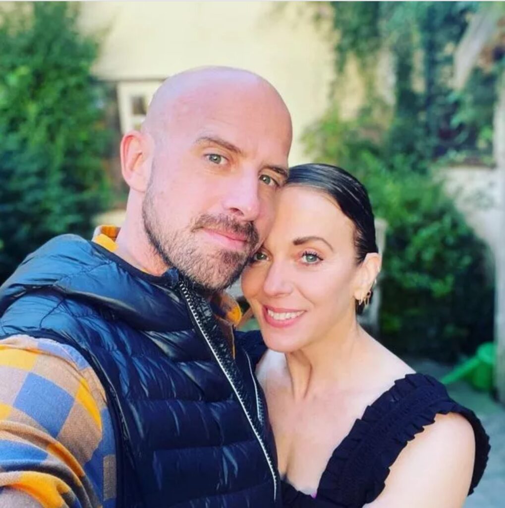 Jonathan Goodwin and Amanda Abbington met in 2021 and have been together since. They got engaged the same of meeting each other.