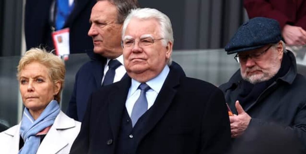 Everton FC chairman Bill Kenwright was a multimillionaire at the time of his death.
