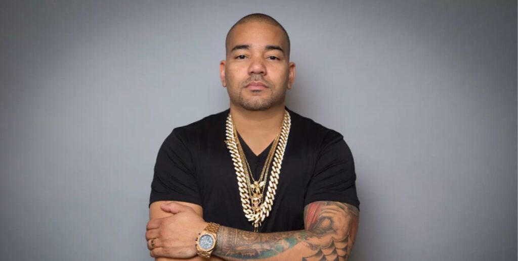 A native of Queens, New York, Raashaun Casey, “DJ Envy,” prides himself on bringing style, innovation and luxury to his beats. 