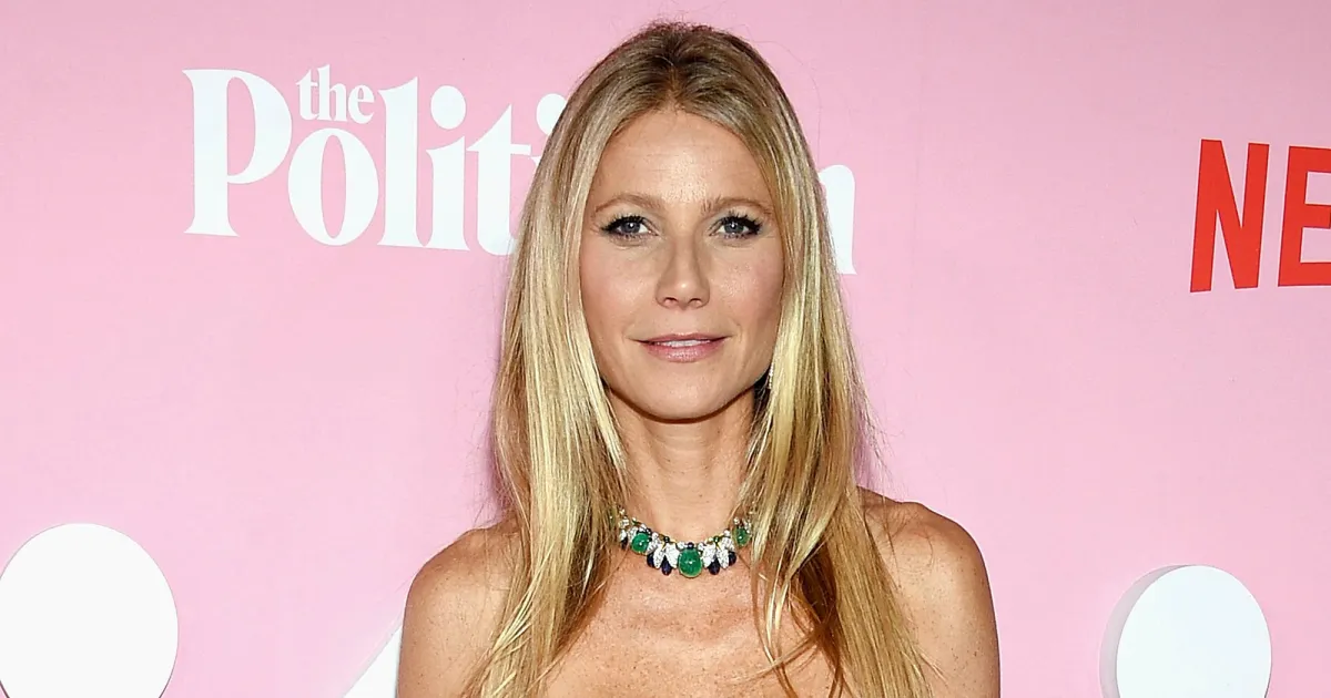Video Of Gwyneth Paltrow Doorstop Oscar In Vogue 73 Questions Interview