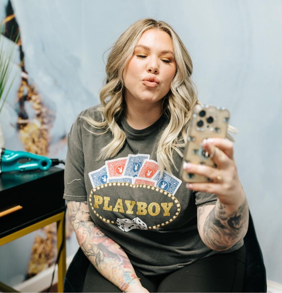 Tv personality Kailyn Lowry has a sizable fortune and earns a decent salary. Image Source: Instagram