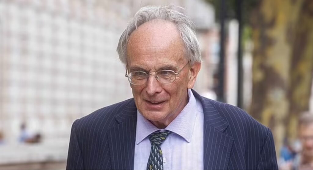 The former minister Peter Bone has been married and split and now dating his mistress.