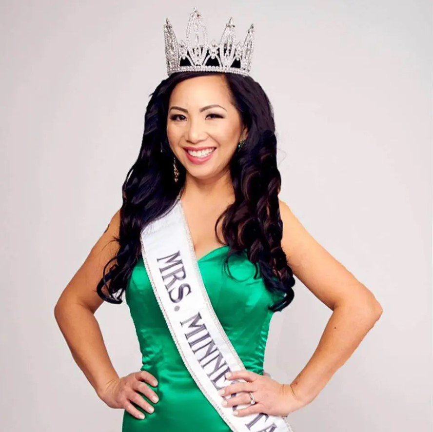 Kellie is a former radiologist and beauty queen, who won the title of Mrs Minnesota in 2018