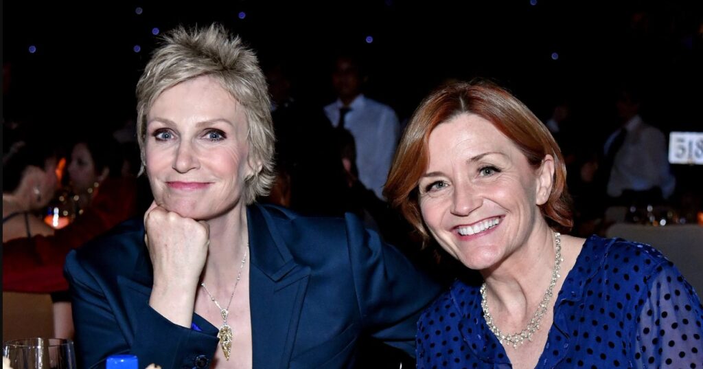 Jane Lynch and Jennifer Cheyne together at the Governor's Ball in Los Angeles, California, 2016